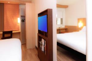 Hotels IBIS Caen Centre : photos des chambres