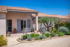 Maisons de vacances Belle maison jardin piscine pres Avignon : photos des chambres