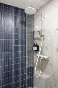 BGC Designer Pad Near Shops Dining Nightlife