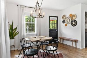 Cozy House in Trendy East Nashville with a Patio and Grill