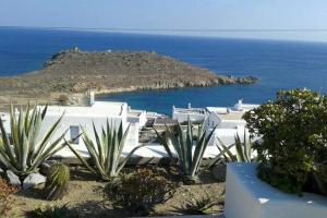 Mykonos Seaside Villa 3BR Aleomandra Gem