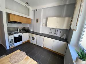 Krucza Street 51 in the city center