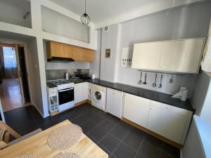 Krucza Street 51 in the city center