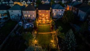 Richmond Hill Ravine Retreat