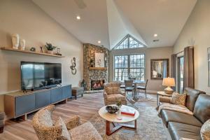 Indoor Pool and Golf Course Views Lake Lure Condo!