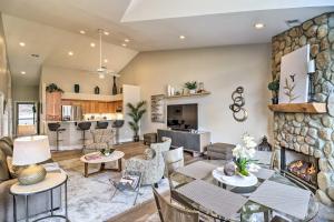 Indoor Pool and Golf Course Views Lake Lure Condo!