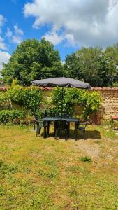 Maisons de vacances Maison charmante a Villiers-le-Roux avec jardin : photos des chambres