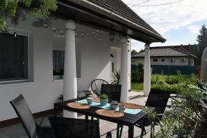 Tornác Bogláron Apartman