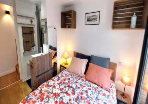 Charmante maison-chalet, vélos et jacuzzi