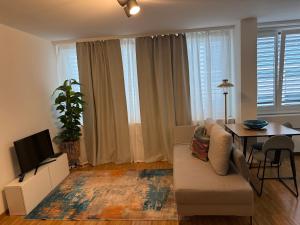 Piti - 3hvězdičkové hotely ve městě Lucern