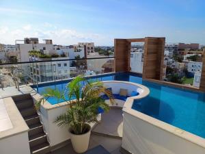 Sunset Rooftop w pool Apartment close 5ta av Beach