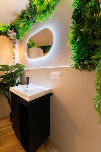 Les Suites d Ailleurs