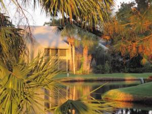 9946 Sawgrass Dr E Ponte Vedra Beach, Fl 32082