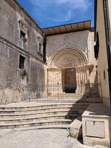 A due passi dal portale