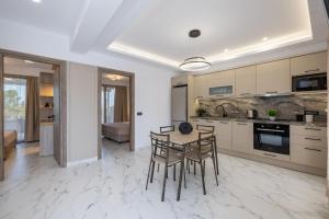 Valianos Studios - Luxury Apartment