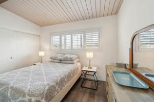 Beautiful 1 Bed Beach Condo #224