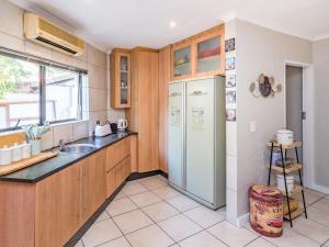 Mind-Body-Soul Guesthouse on Featherbrooke Estate, Krugersdorp, South Africa