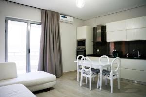 A&R Seaview Apartment