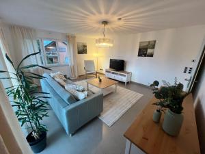 Esmeralda Ferienwohnung mit Sonnenterrasse & großem Parkplatz