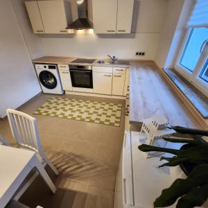 Esmeralda Ferienwohnung mit Sonnenterrasse & großem Parkplatz