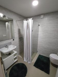 Esmeralda Ferienwohnung mit Sonnenterrasse & großem Parkplatz