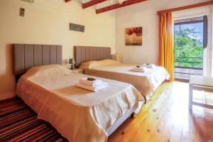 Kamera House - 10 min to Seitan Limania Beach