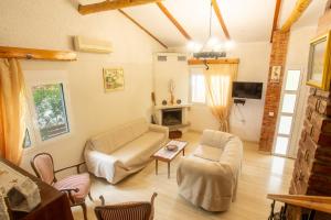 Kamera House - 10 min to Seitan Limania Beach