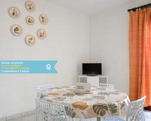 RS317 - Marcelli, bilocale in residence fronte mare