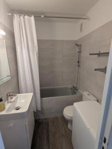 Appartement 5 personnes avec garage, balcon et belle vue