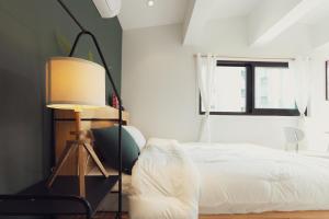 Mangwon Yani B house k pop