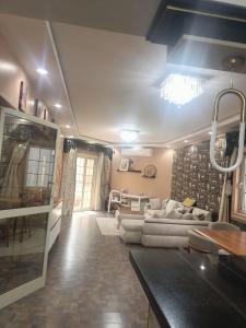 Female Guests Only Private Room in Shared Apa