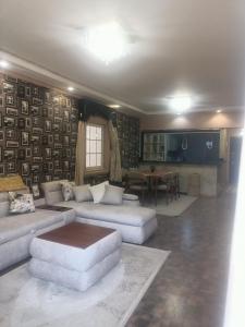 Female Guests Only Private Room in Shared Apa