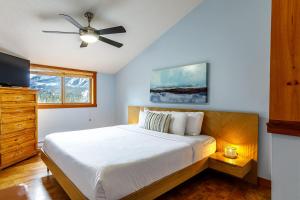 Ha Ling Haven - Penthouse with Shared Rooftop Hot Tub