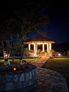 Sunny Side Apartments