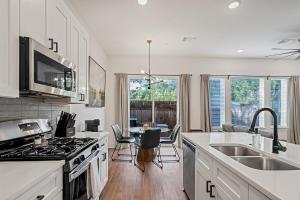 Perfect Austin Townhome,12 min to Downtown
