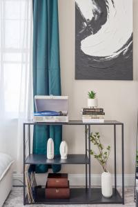 Biggest Duplex 6BD in Bushwick for 16 Guests