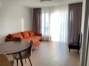 Luxury HOLLYWOOD Apartments
