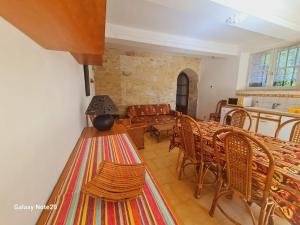 Appartement convivial à Uzès 85 m² avec terrasse_2