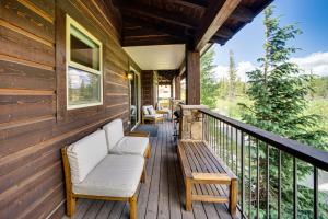 Four-Season Winter Park Condo with Pool Access!