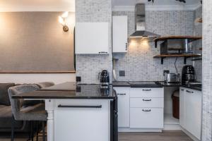 Stylish Monochrome 1BR in Son Vida