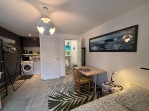 B&B / Chambres d'hotes Chambre Beetle close to Bayeux - Normandie : photos des chambres