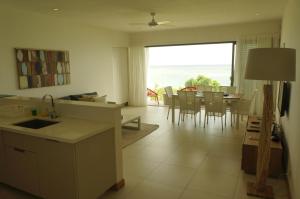 Villasun Seafront Apart at CapOuest