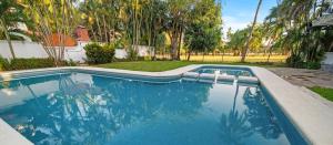 Tranquilo - Private Pool Near Beach Sleeps 16