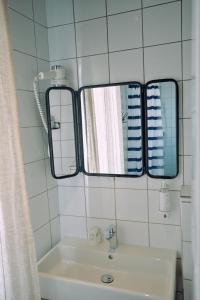 Hotels Hotel Lucien : photos des chambres