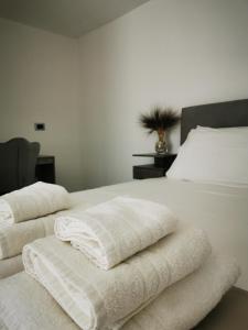 Doppelzimmer mit Balkon und Meerblick