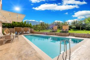 Allas Villa Heated Pool