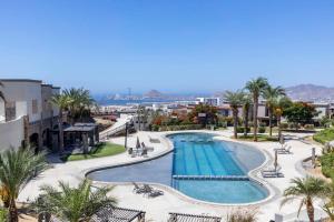 Exquisite 2 BR Condo in Tezal Ocean Views & Amenities