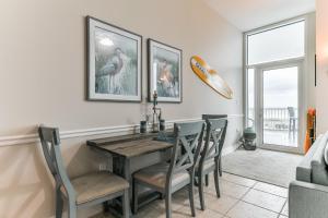 Good Day Sunshine - Emerald 712