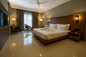 The Sky Imperial Hotel Kailash