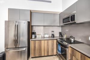 Cabo Marina Luxury Condo Jacuzzi & Terrace